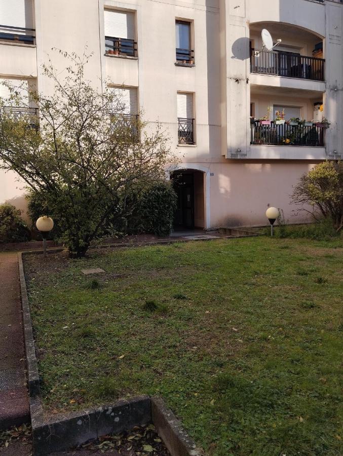 Le Beau Refuge Parisien De Cergy - Parisian Modern Flat At Cergy Panzió Kültér fotó